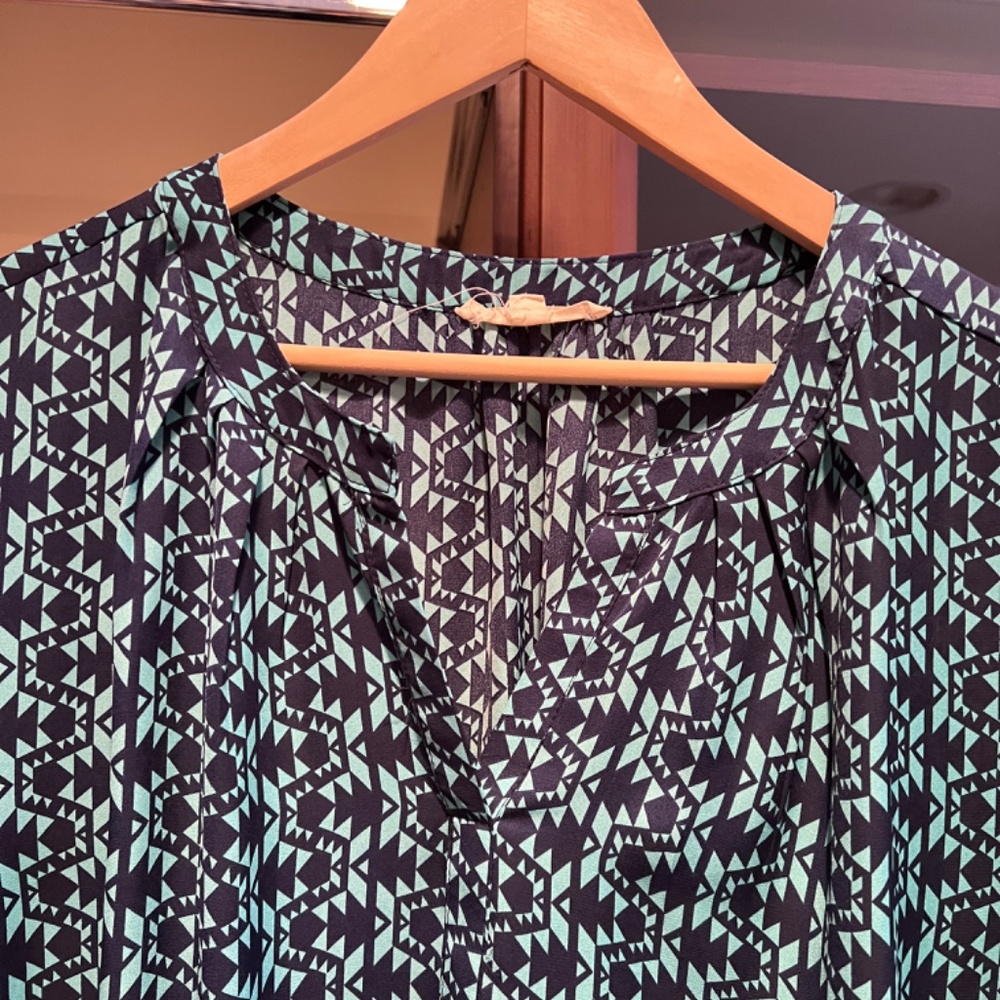 Fun2Fun Split Neck Blouse 2X - Picture 5 of 5